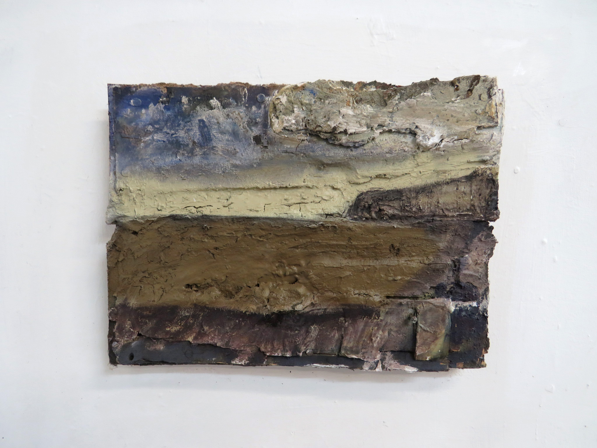 Brown Estuary, Cliffs